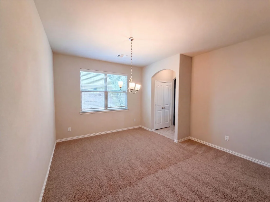Photo of 2054 Avondown Road