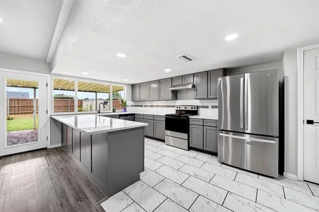 Photo of 4333 Woodbluff Drive