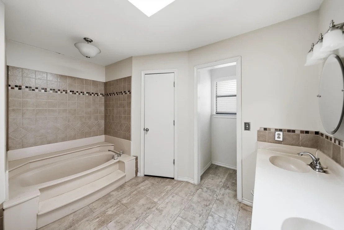 Photo of 4405 Bentley Drive