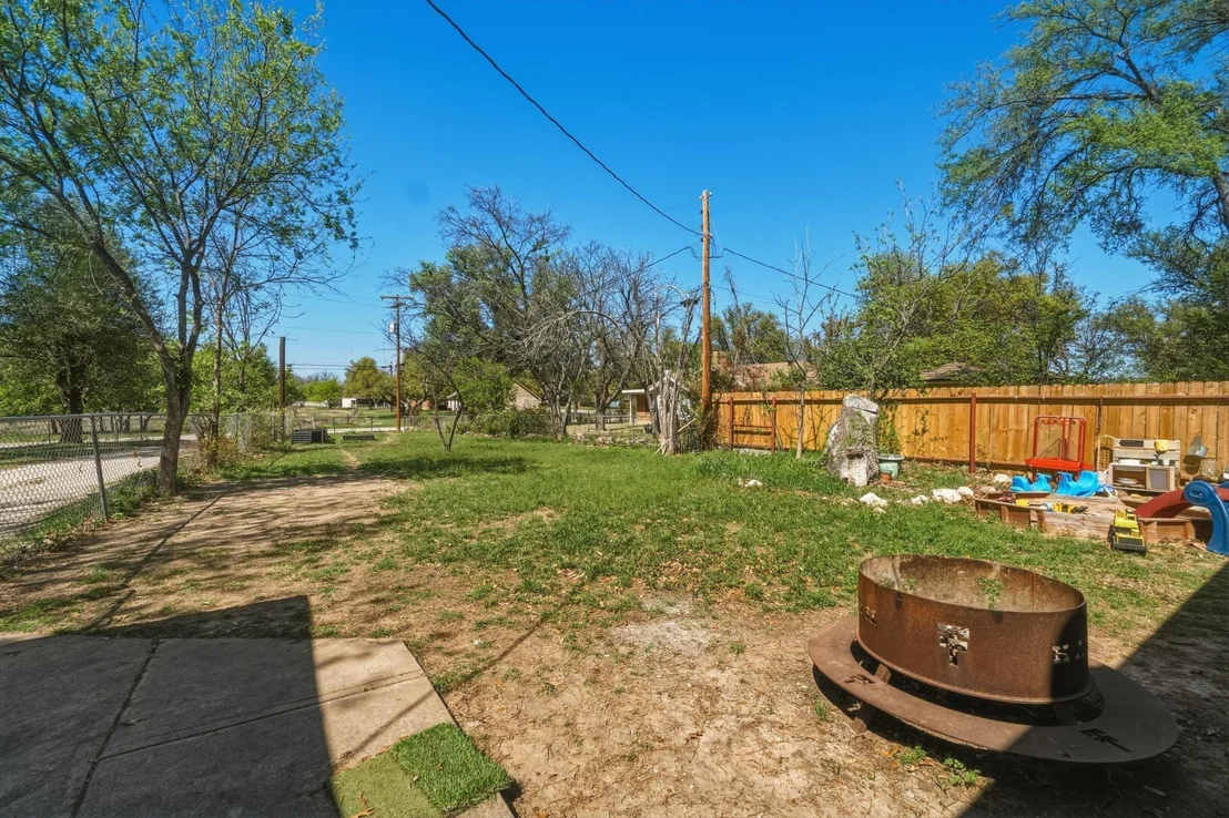 Photo of 1306 Westhill Lane