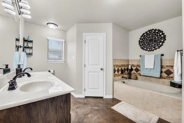 Photo of 814 Springdale Circle