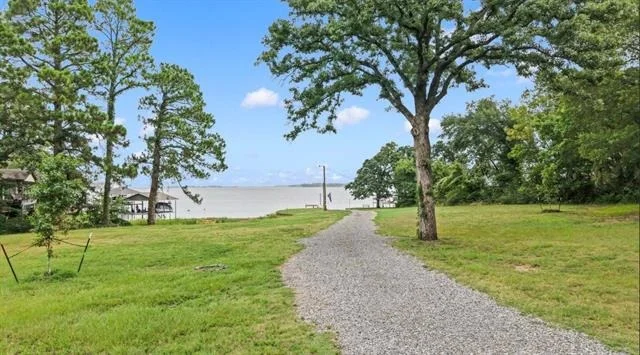 Photo of 921 Bradleys Bend