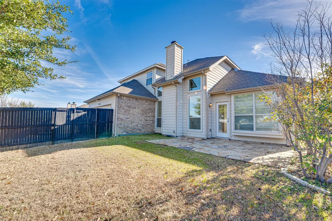 Photo of 558 Presidio Drive