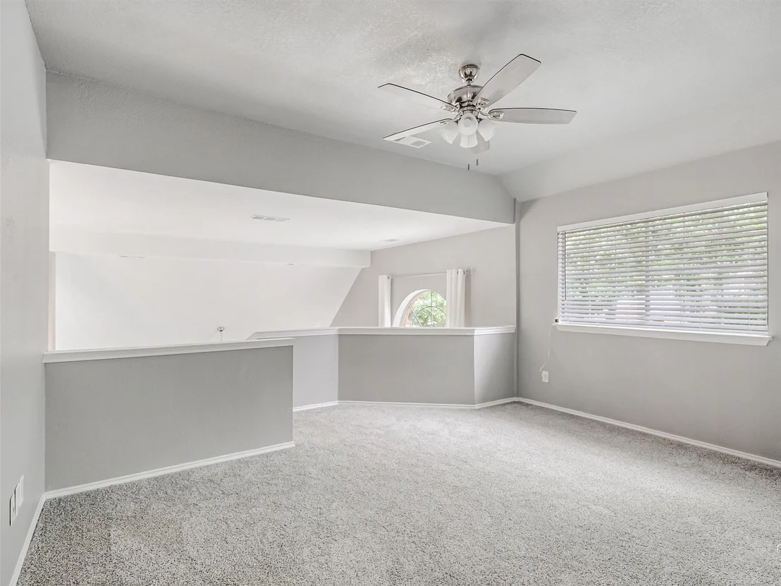 Photo of 600 Pheasant Knoll