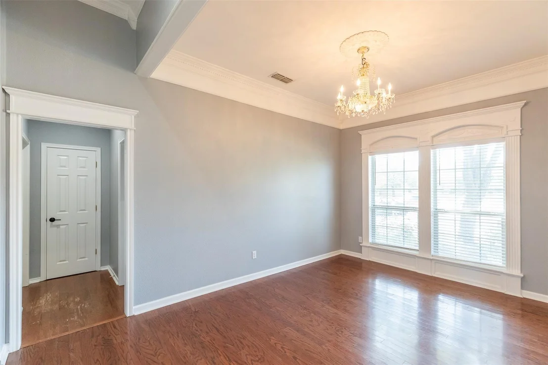 Photo of 1418 Kingwood Circle