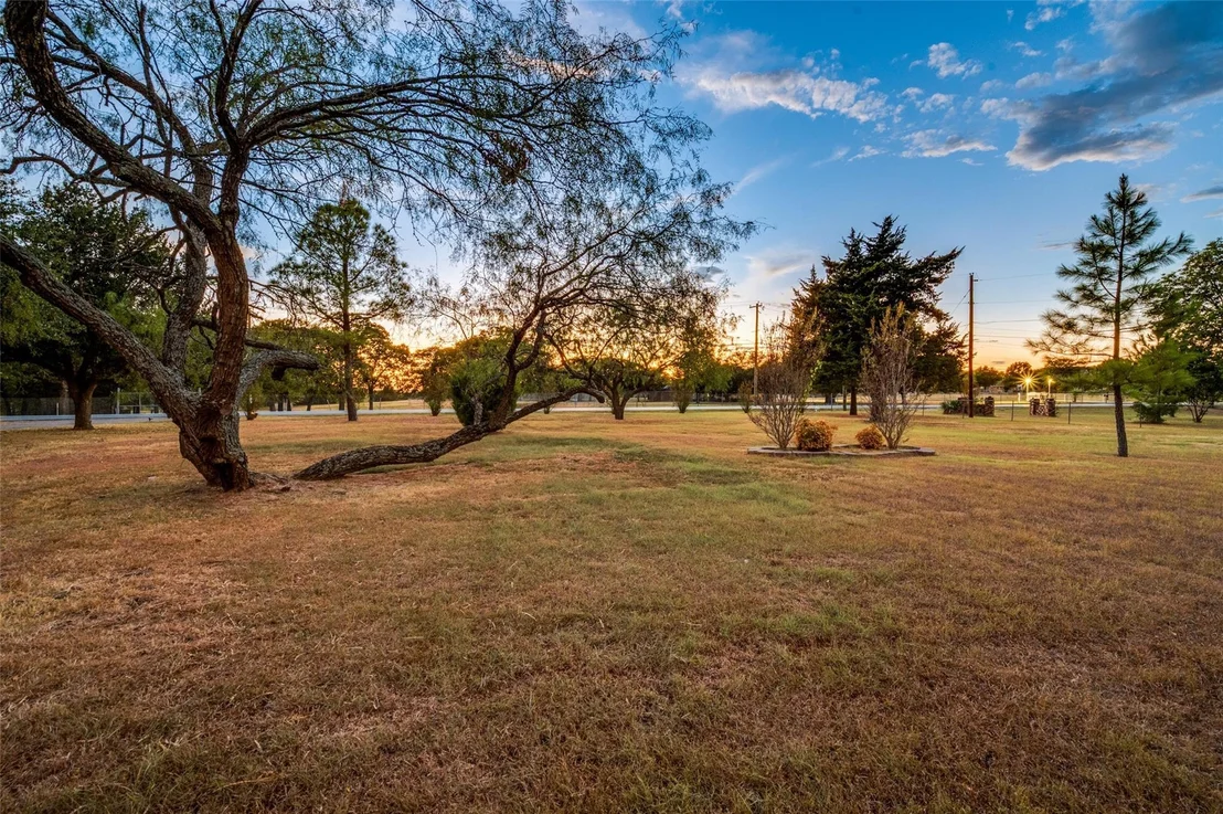 Photo of 611 Combine Road