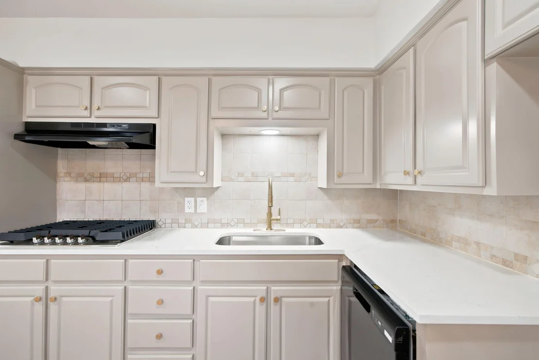 Photo of 6632 Ellis Road