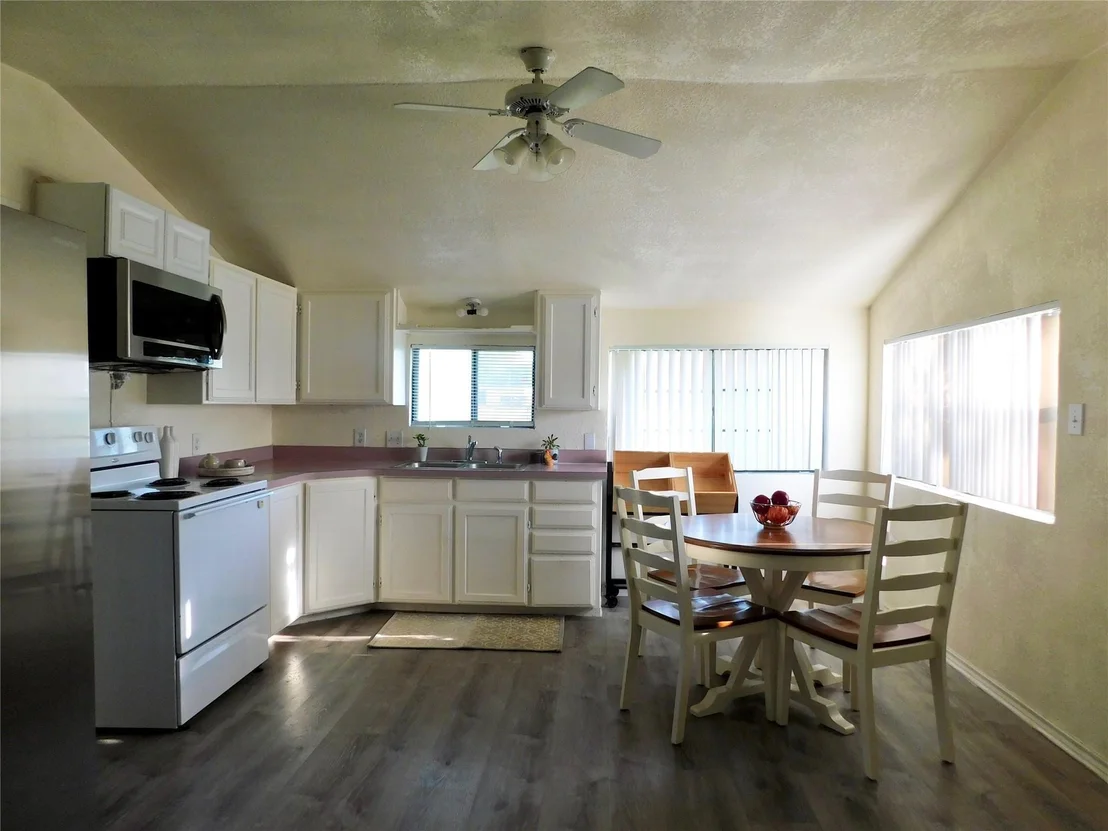 Photo of 31 Rogers Circle
