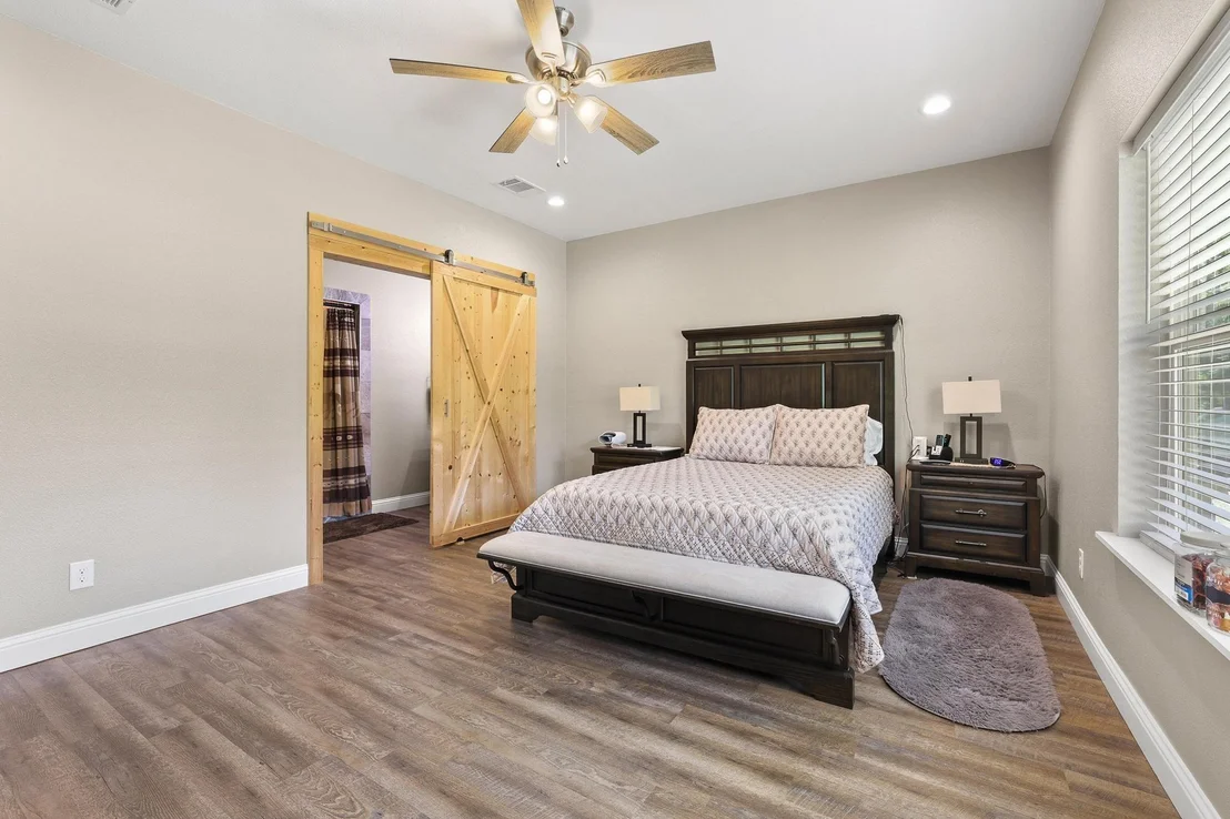 Photo of 2658 Oak Ridge Road