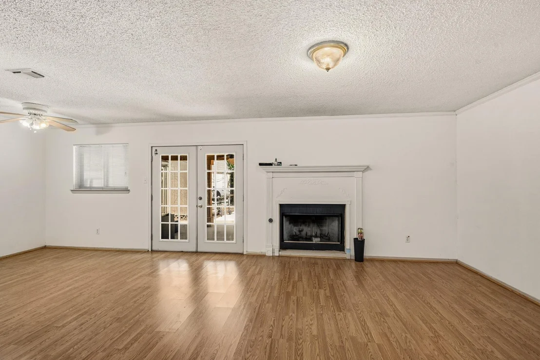 Photo of 419 Buffalo Drive