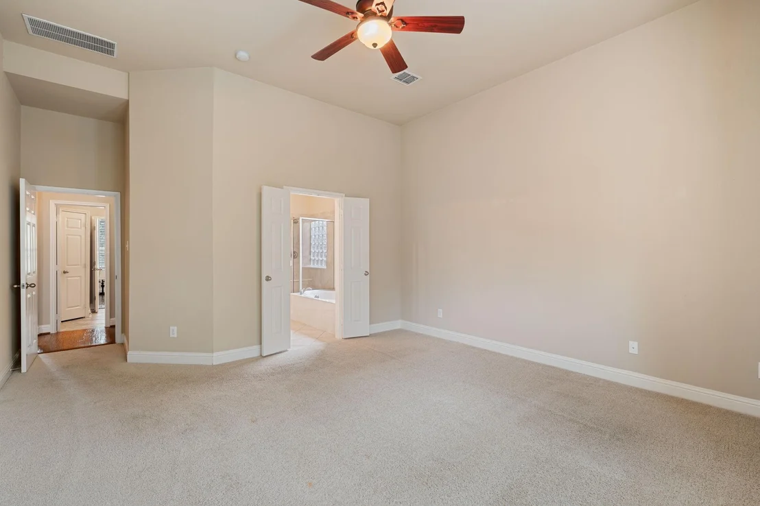 Photo of 1750 Lake Forest Drive