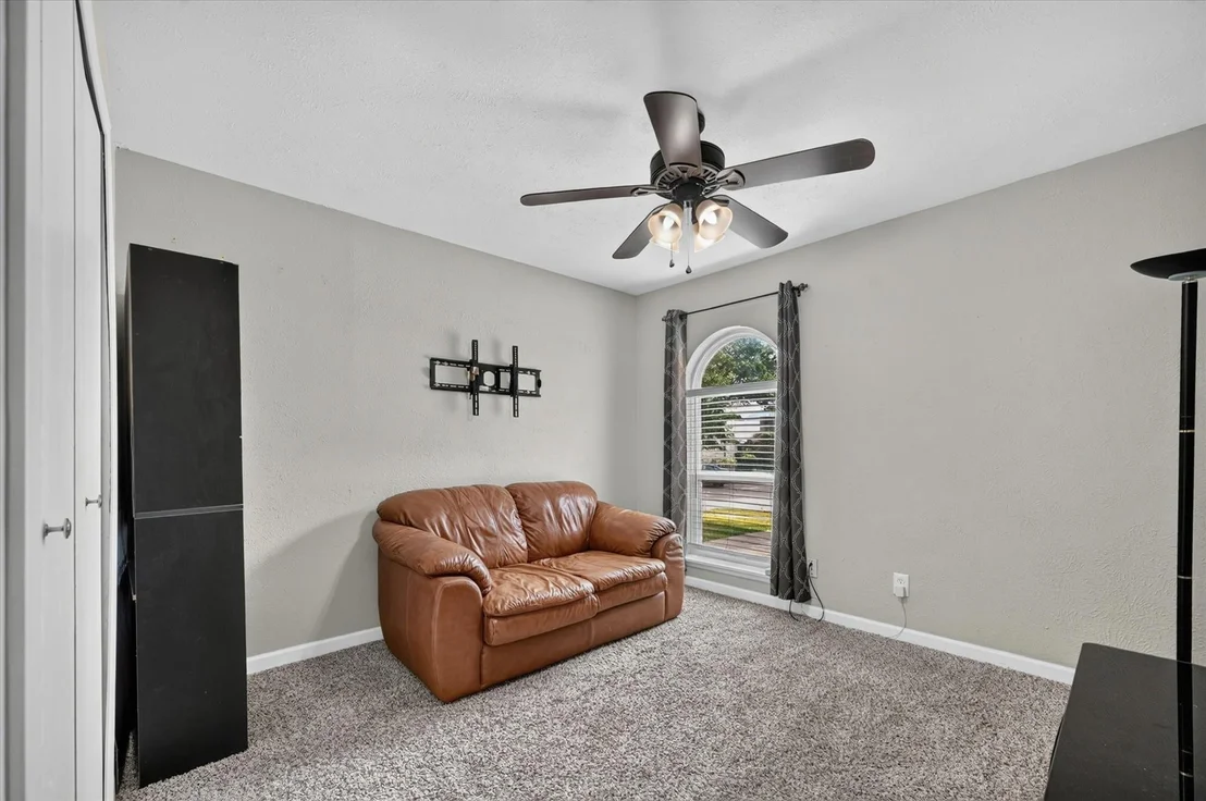 Photo of 2021 Emory Oak Drive