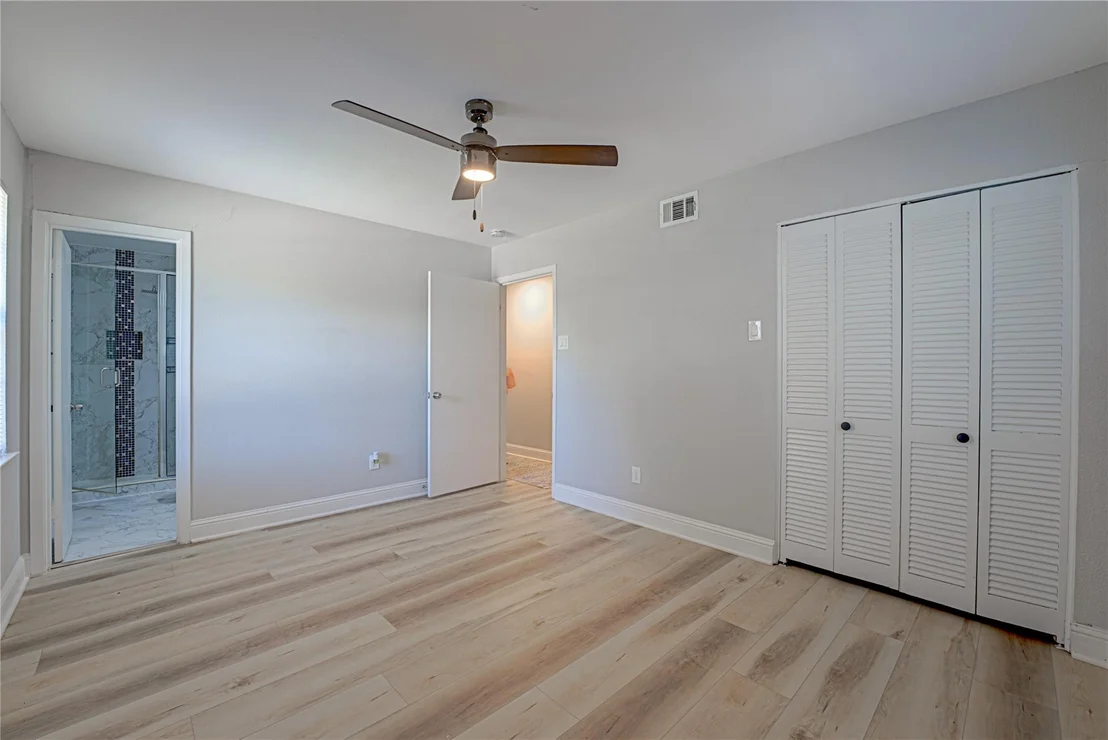 Photo of 3217 Centennial Drive