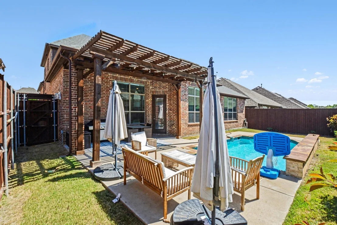 Photo of 3323 Royal Ridge Drive