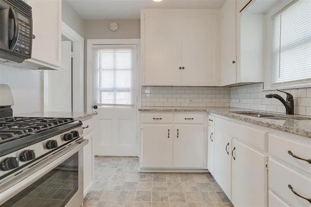 Photo of 4921 Pershing Avenue