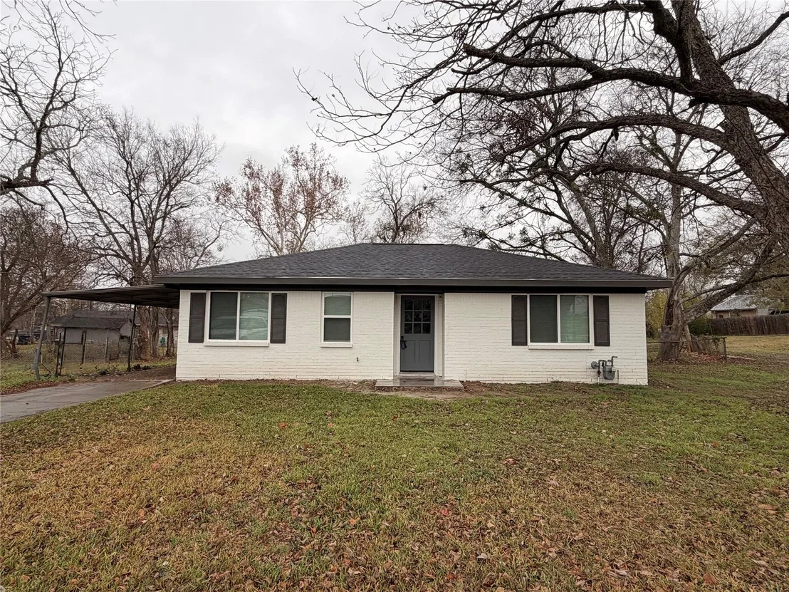 Photo of 502 Willow Circle