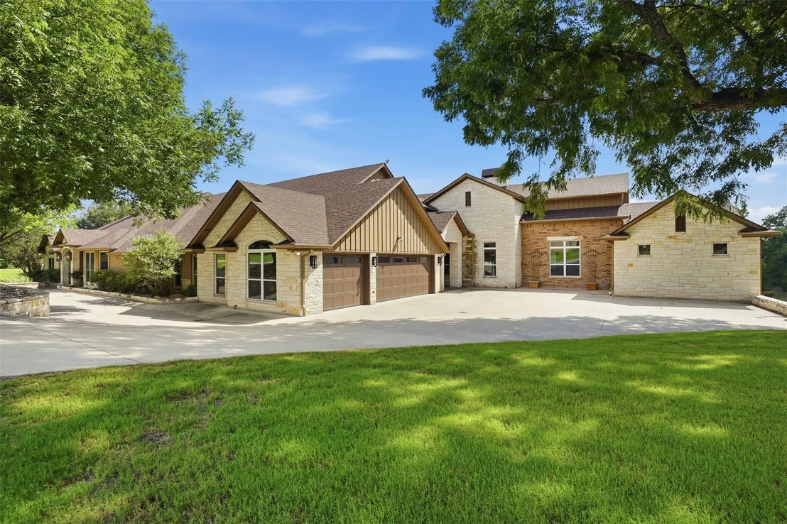 Photo of 9310 Bellechase Road