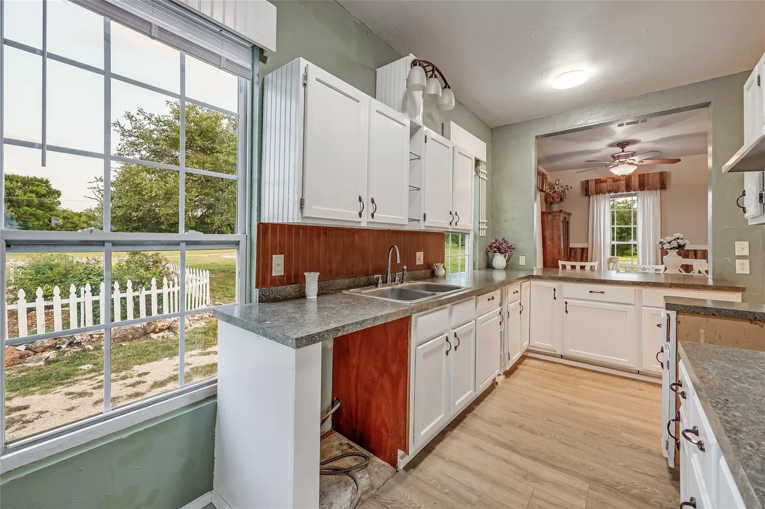 Photo of 13471 Cedar Valley Road