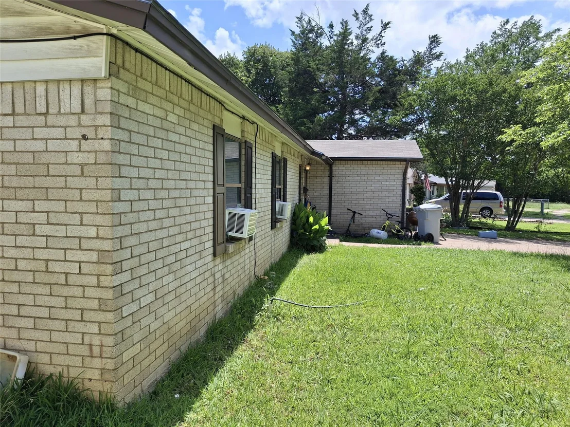 Photo of 1510 Carson Drive