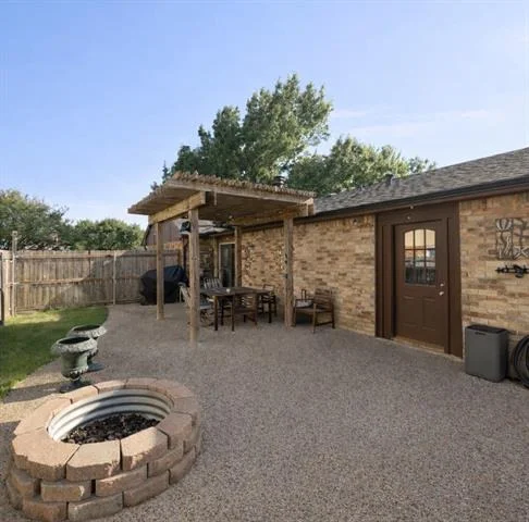 Photo of 332 Willow Springs Drive