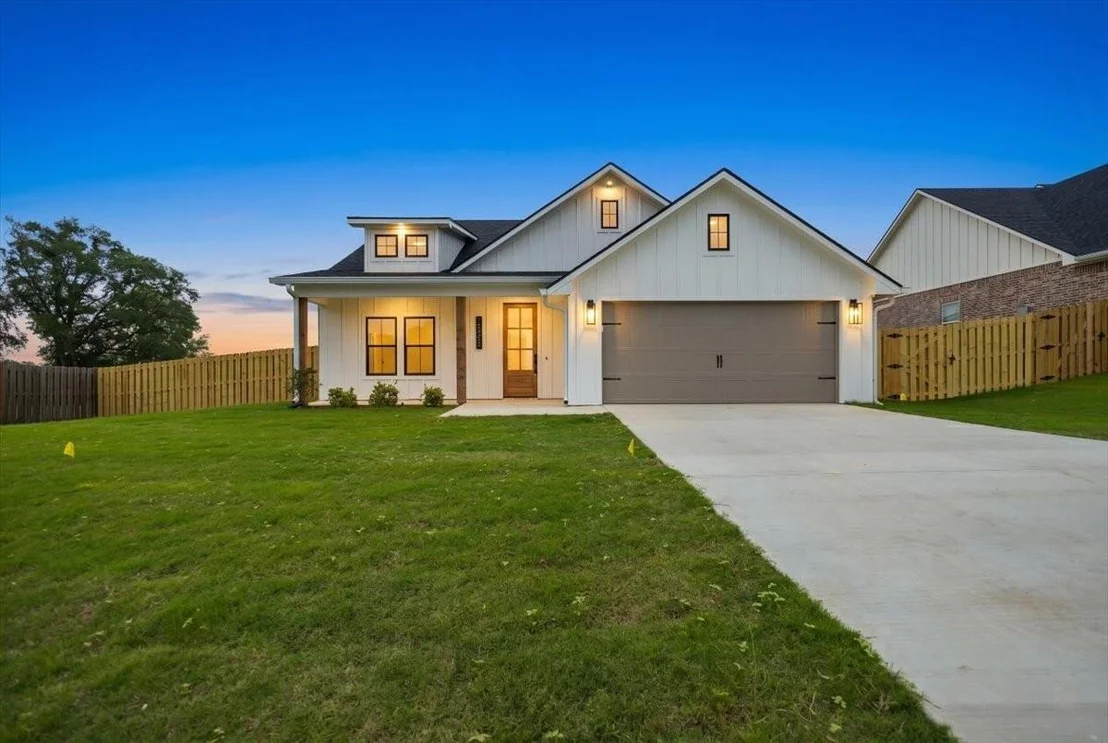 Photo of 16429 Clearview Drive