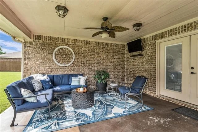 Photo of 910 Springdale Lane