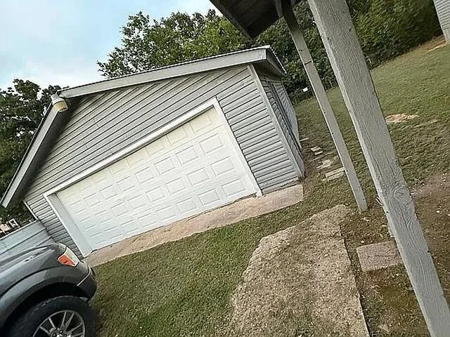 Photo of 1901 Elm Drive