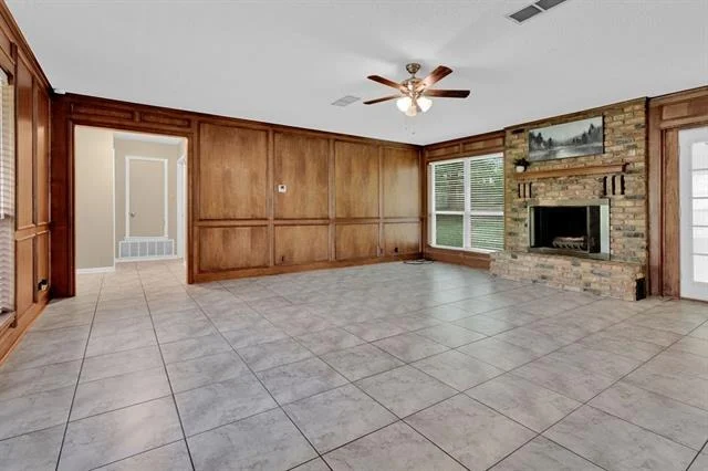 Photo of 216 Treetop Lane