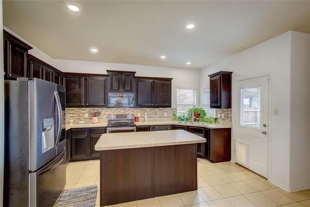 Photo of 1701 Applegate Way