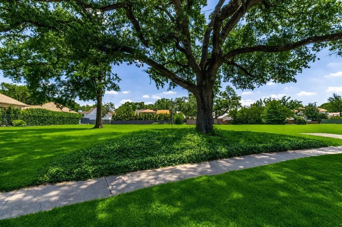 Photo of 4311 Rheims