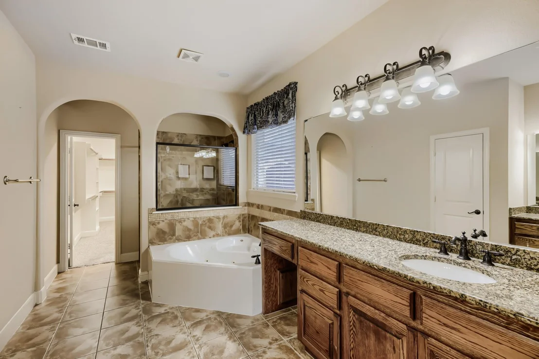 Photo of 710 Calaveras Court