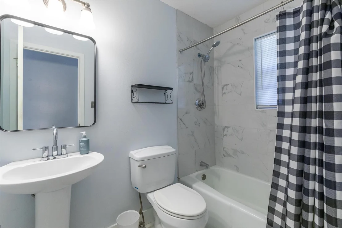 Photo of 5310 Alamo Drive