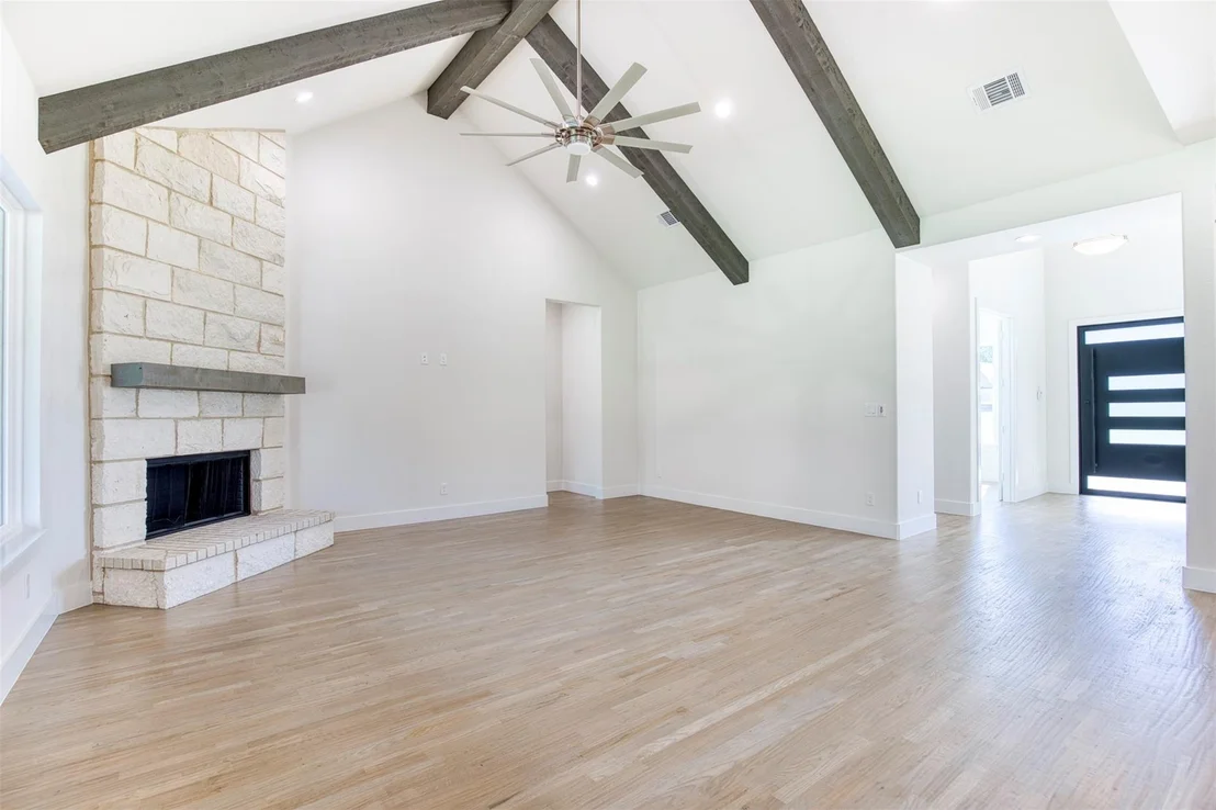 Photo of 1044 Hidden Oaks Drive