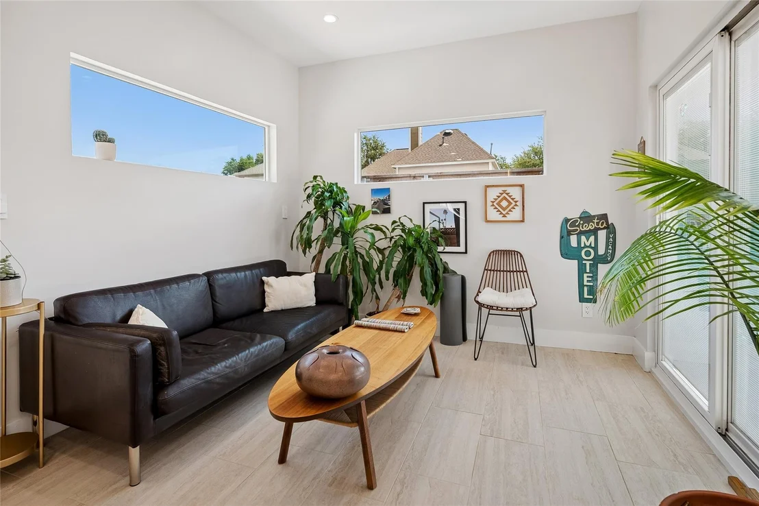 Photo of 408 Silverton Drive