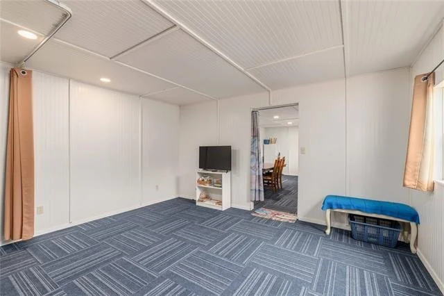 Photo of 3870 Lake Shore Drive