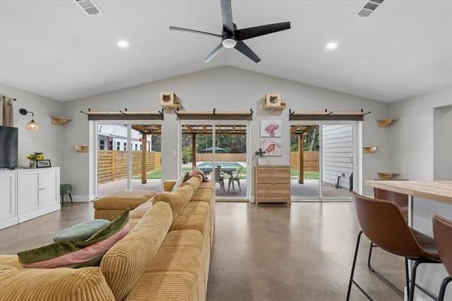 Photo of 286 Benevolence Way