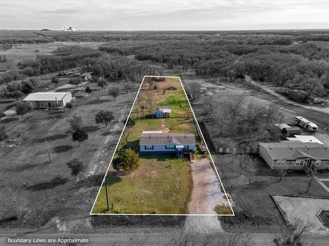 Photo of 1639 Elm Lake Road