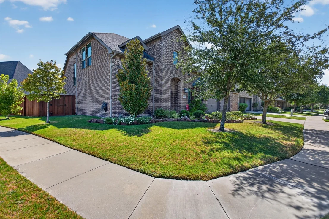Photo of 1516 Tavistock Road