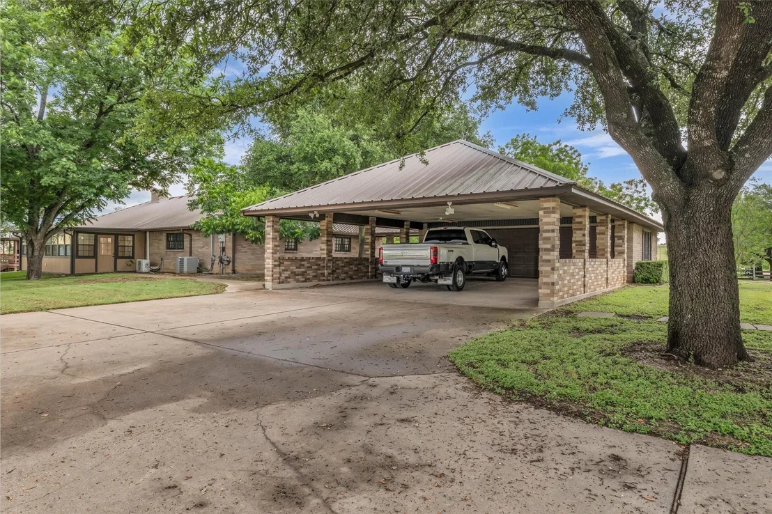 Photo of 15796 Chapel Road