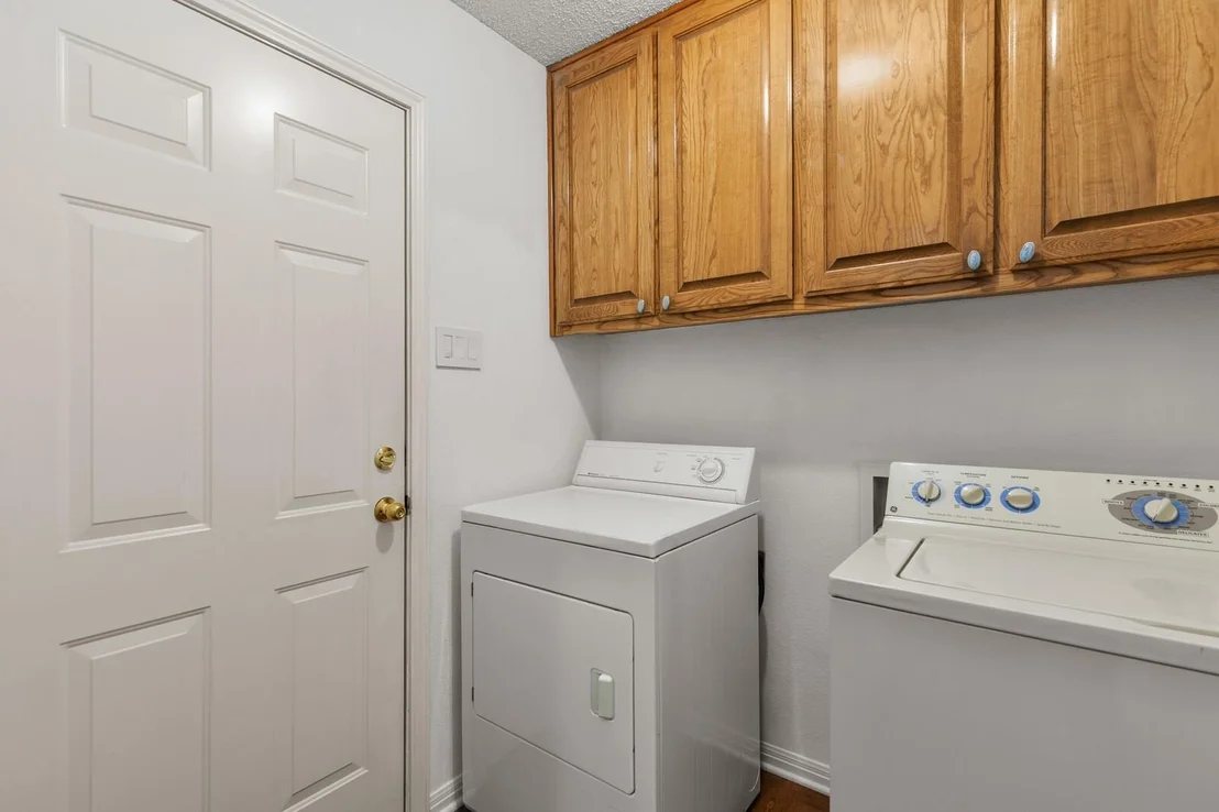 Photo of 2800 Comanche Trail