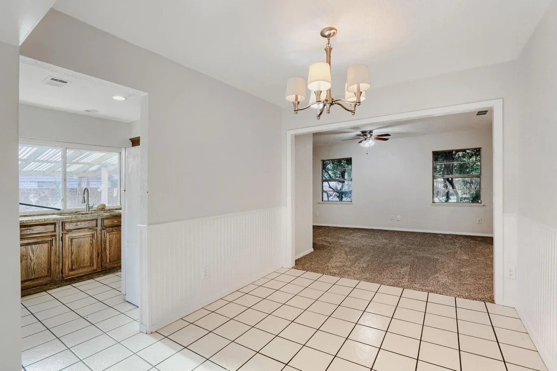 Photo of 1309 Whitehall Drive
