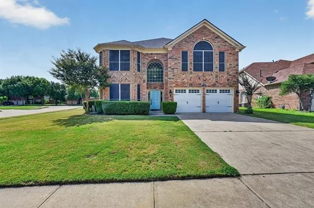 Photo of 2633 Lakeside Drive