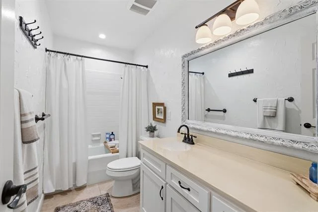 Photo of 8229 Columbia Drive
