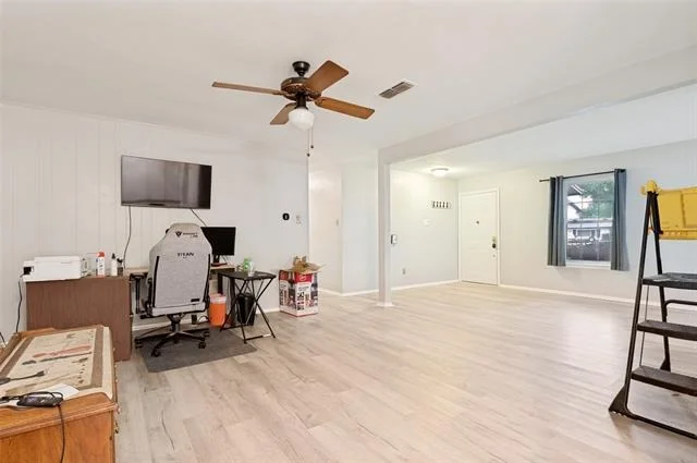 Photo of 2605 Hollywood Drive