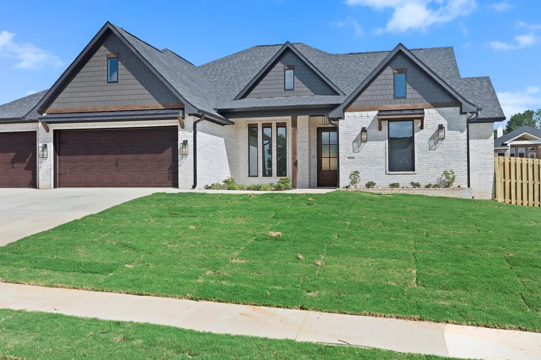 Photo of 16426 Clearview Drive