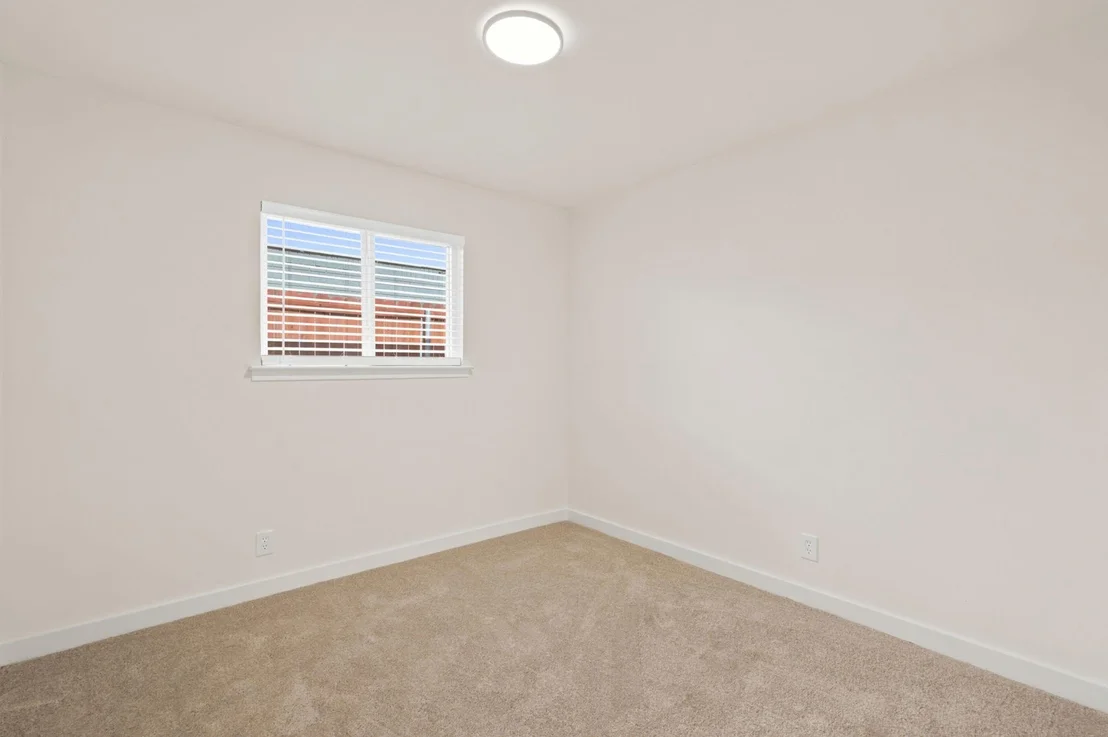 Photo of 6632 Ellis Road