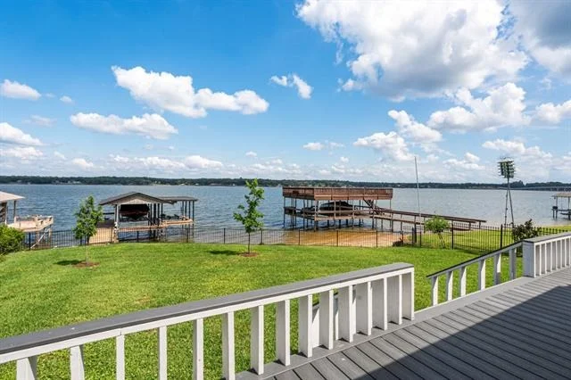 Photo of 138 Pin Oak Drive