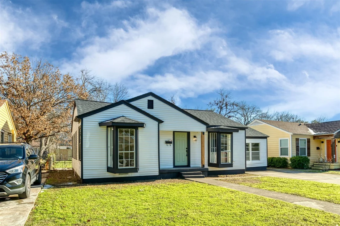 Photo of 2842 Carlson Drive