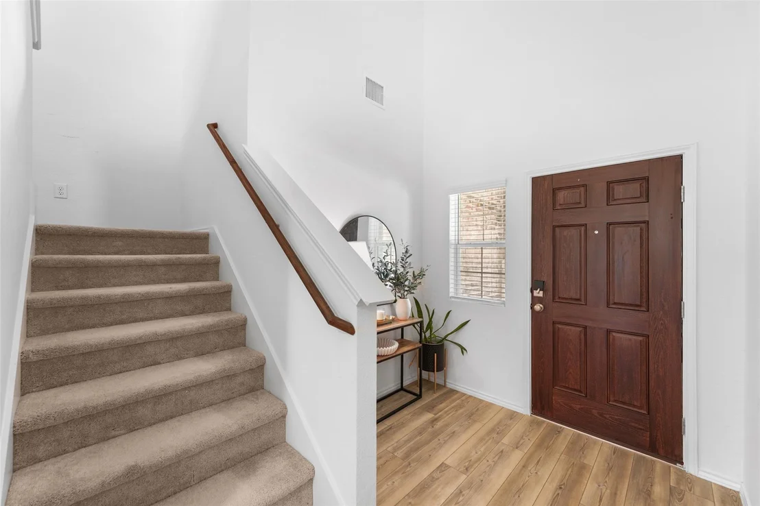 Photo of 2065 Henrietta Drive