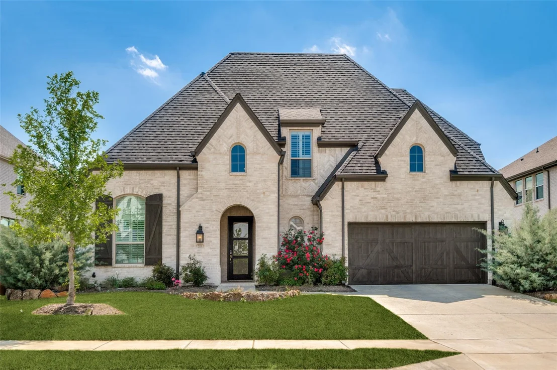 Photo of 2331 Rolling Vista Lane